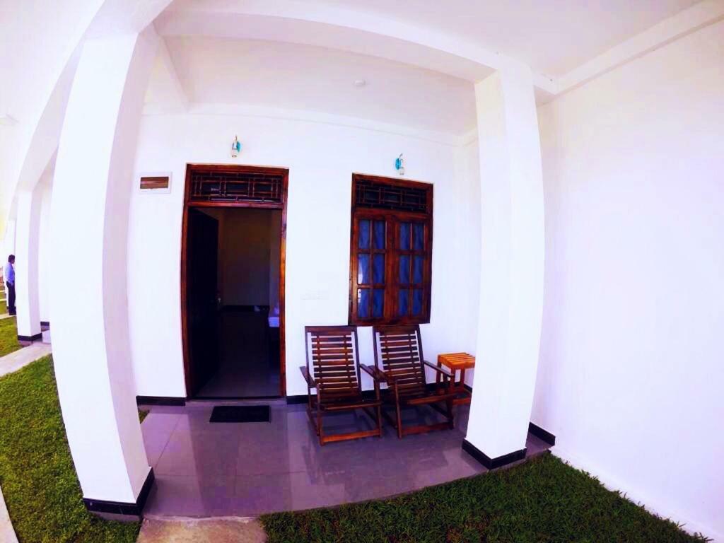 Guitar Bay Hotell Arugam Bay Exteriör bild